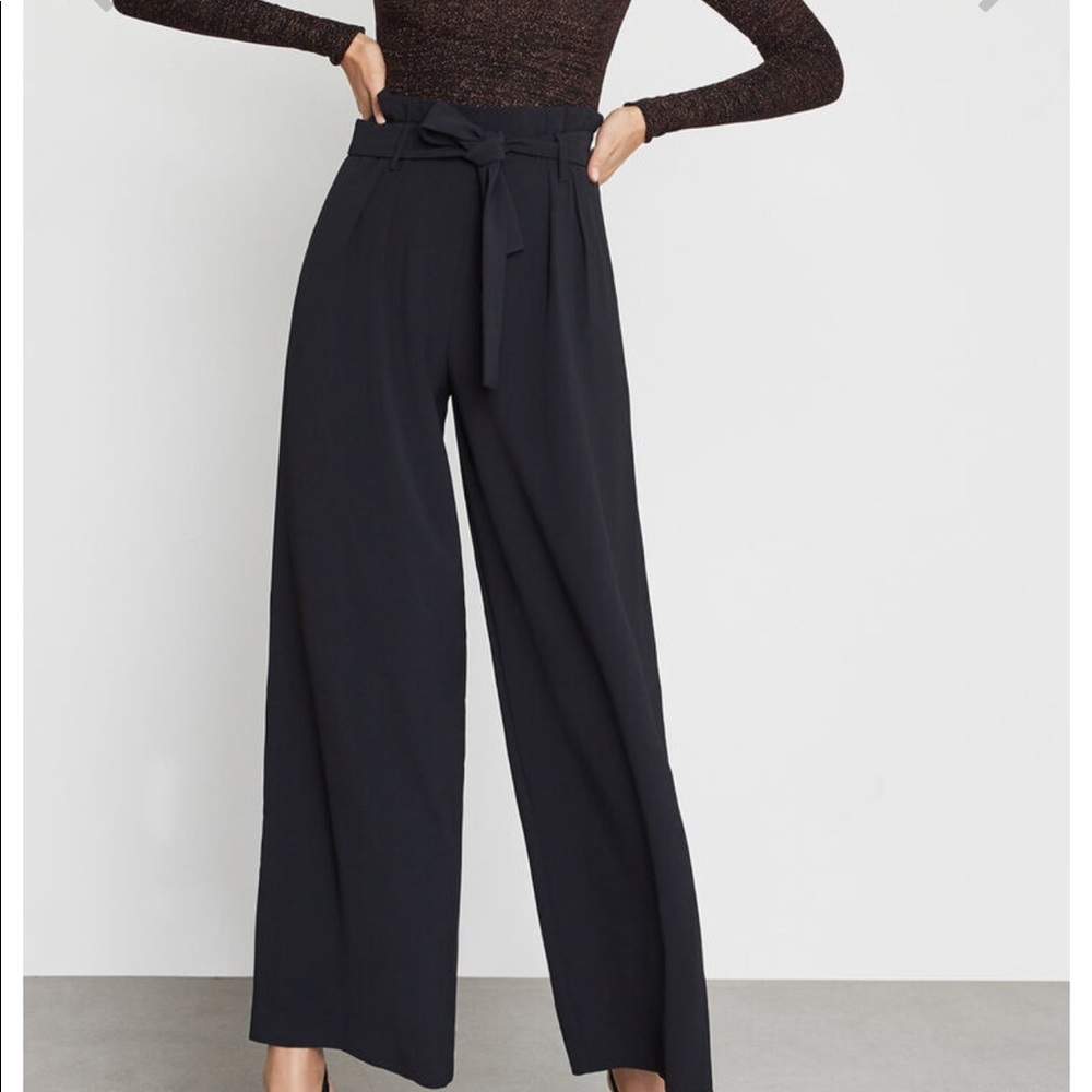 BCBG wide leg, paper bag waist pant.